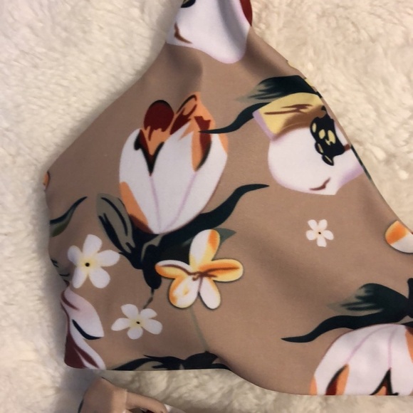 Shein Floral‎ Swimsuit - Picture 2 of 6